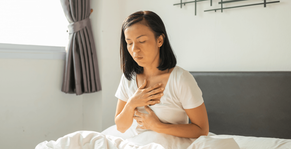4 natural ways to reduce acid reflux symptoms